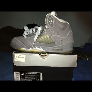 Jordan Retro 5 “Wolf Grey”